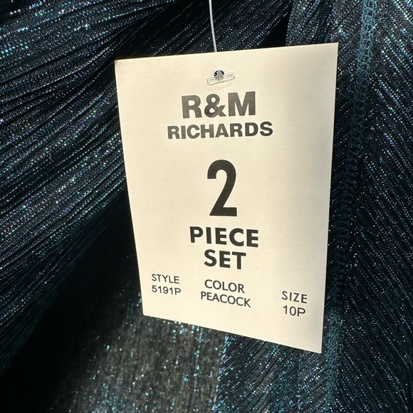 NWT R&M Richards Sleeveless Cascade Front Metallic Knit Dress & Jacket Size 10P - Picture 7 of 7